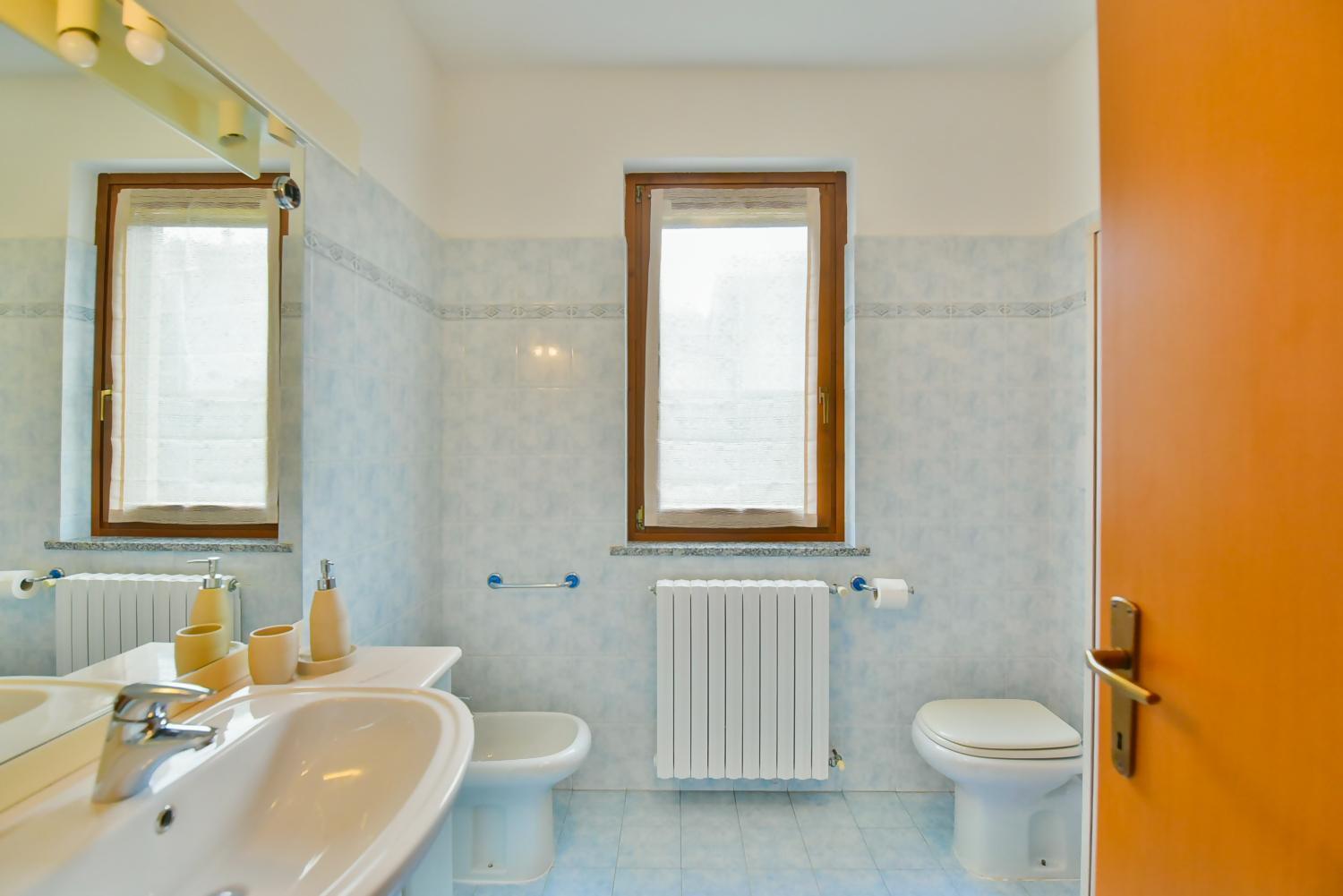 Jane E Jolie Holiday Home Private Swimming Pool Valbrona Dış mekan fotoğraf